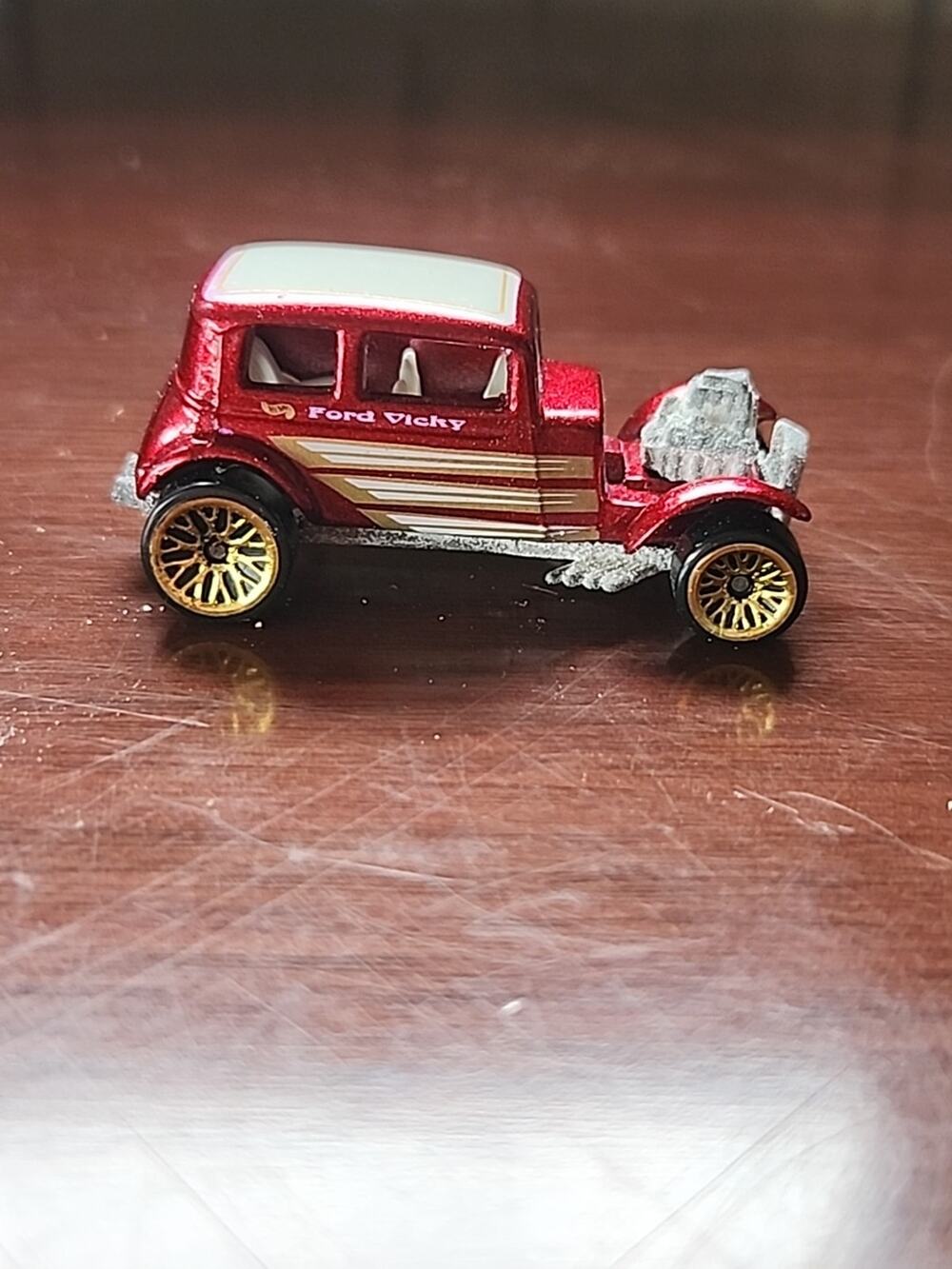 1968 Hot Wheels 32 Ford Vicky Vintage Hot Rods Christmas Set Special Edition Red